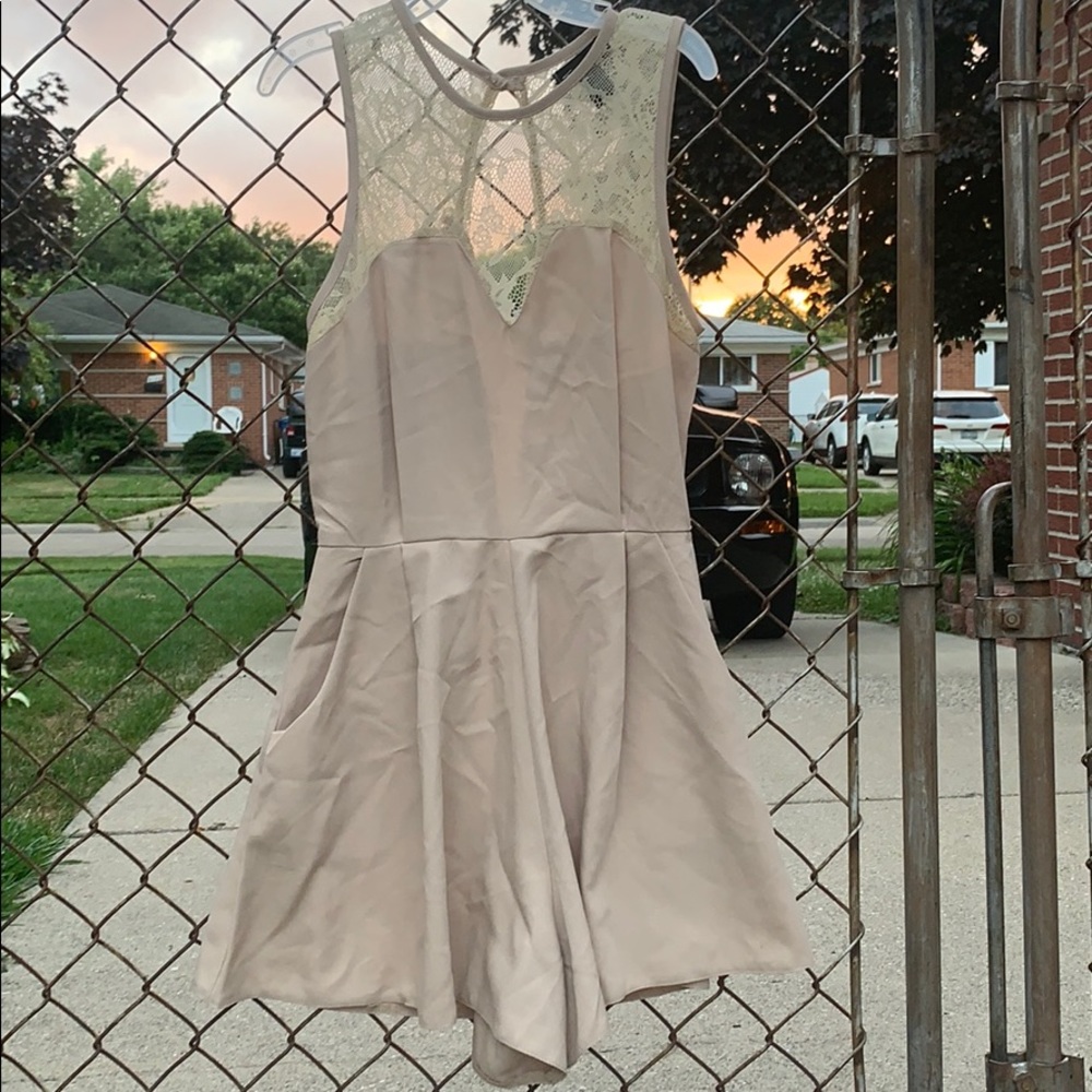 Classy lace detail dressy romper